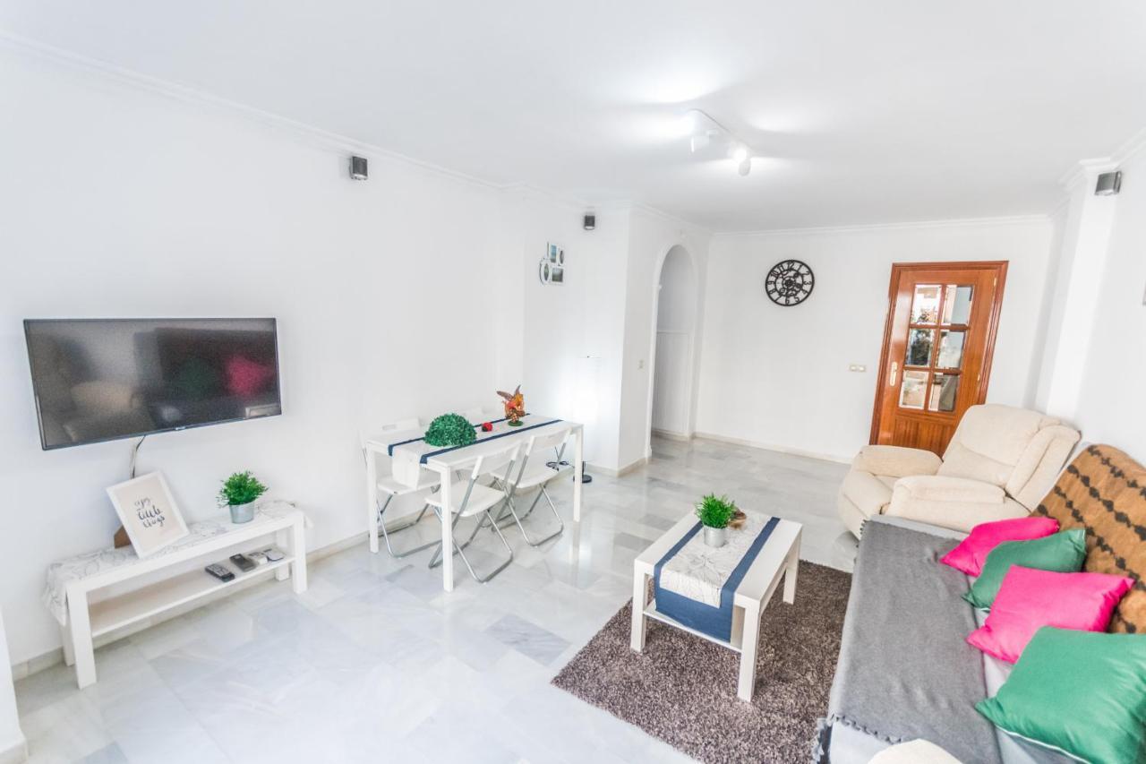 Cubo'S Apartamento Origen Del Sur Apartment Malaga Bagian luar foto