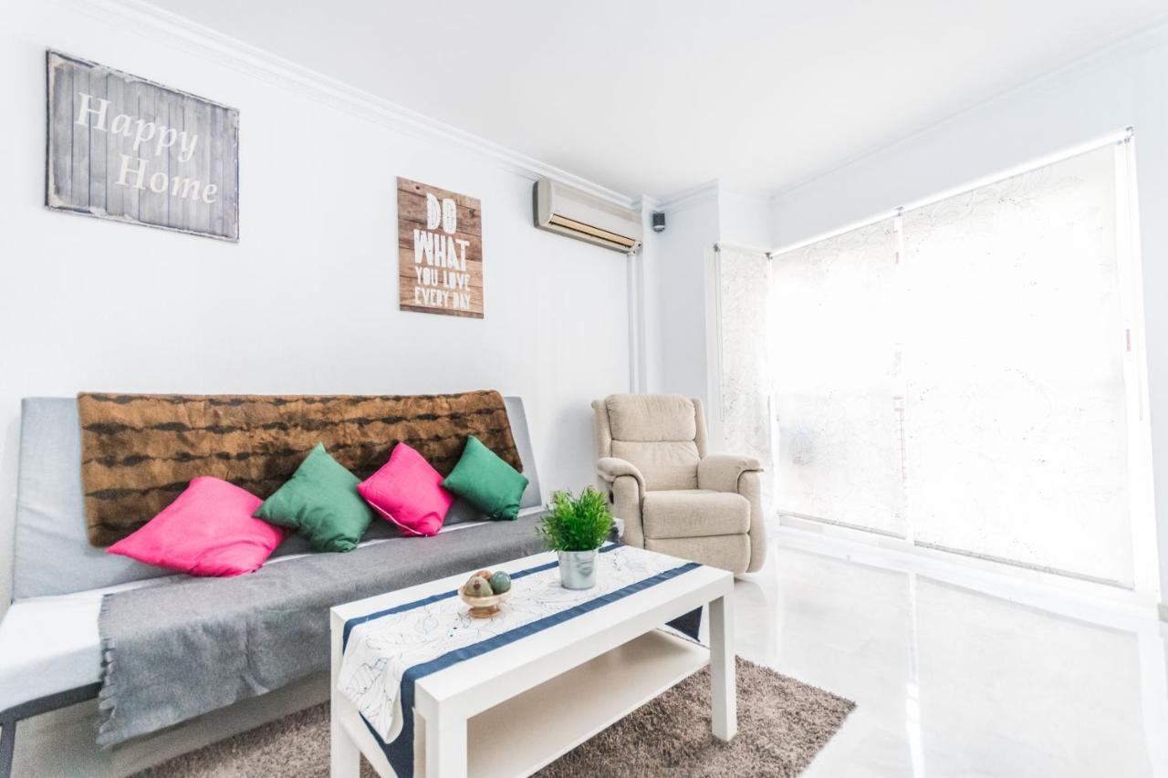 Cubo'S Apartamento Origen Del Sur Apartment Malaga Bagian luar foto
